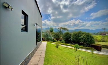 Venta Hermosa Casa Campestre como nueva Parcelacion La Ceja