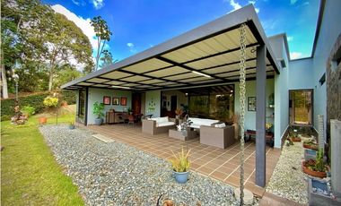 Venta Hermosa Casa Campestre como nueva Parcelacion La Ceja
