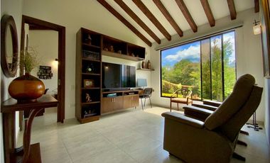 Venta Hermosa Casa Campestre como nueva Parcelacion La Ceja