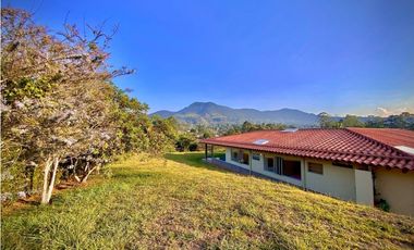 Venta Casa Campestre Parcelación La Ceja
