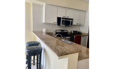 alquilo apartamento en grandbay avenida balboa