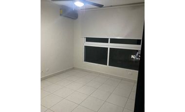 SE ALQUILA APRTAMENTO EN CLAYTON AMOBLADO- $2000