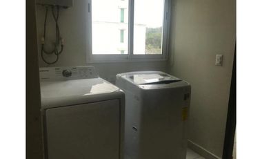 SE ALQUILA APRTAMENTO EN CLAYTON AMOBLADO- $2000