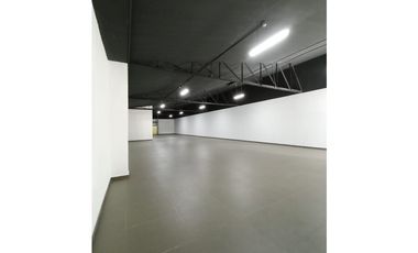 SE ALQUILA LOCAL EN VISTA HERMOSA- $7500