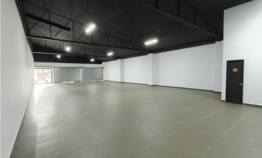 SE ALQUILA LOCAL EN VISTA HERMOSA- $7500