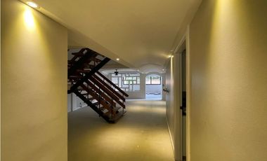 Se vende casa remodelada en Dos Mares, Betania. (MM)