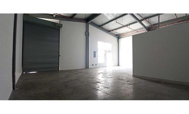 SE VENDEN BODEGAS EN PANAMA VIEJO BUSINESS CENTER!!