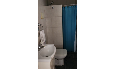 CISNEROS 5955, entre Bruselas y Lisboa, Isidro casanova