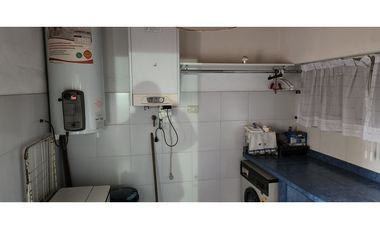 CISNEROS 5955, entre Bruselas y Lisboa, Isidro casanova