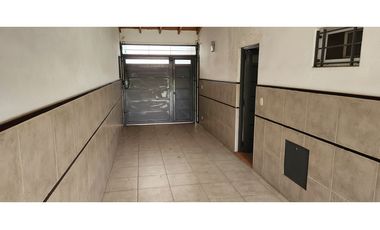 CISNEROS 5955, entre Bruselas y Lisboa, Isidro casanova