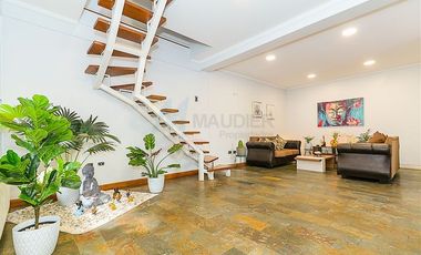 Local Comercial en Venta en Isabel la Católica