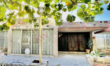 Vive cómodamente en una sola planta, casa en venta en el privilegiado sector de Torreón Jardín