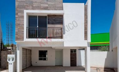 Casa en venta con terreno excedente, Fraccionamiento Arezzo, Torreón, Coahuila