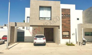 Casa en renta en La Toscana Residencial, Sector Senderos al norte de Torreón
