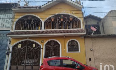 Se Vende Casa en Col. Las Mandarinas León, Guanajuato
