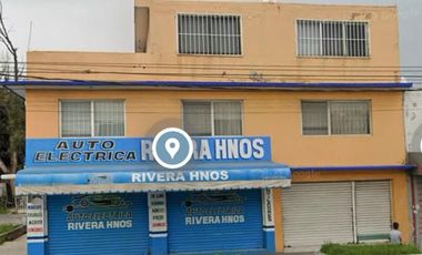 CASA EN VENTA EN JARDINES DE SANTA CLARA SOBRE AVENIDA CIRCUNVALACIÓN