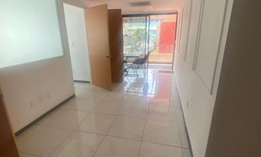 Oficina Acondicionada en Renta 50 m2. Tecamachalco.