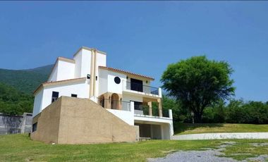 QUINTA EN VENTA EN CADEREYTA