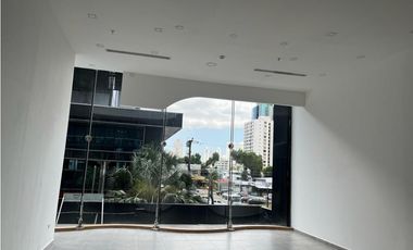 LOCAL 60M2 EN OBARRIO, SORTIS BUSINESS TOWER IMPECABLE JP