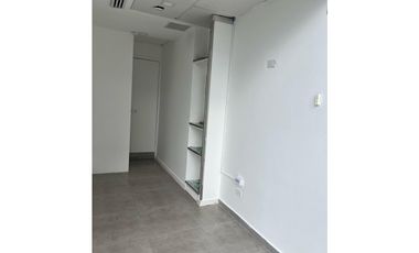 LOCAL 60M2 EN OBARRIO, SORTIS BUSINESS TOWER IMPECABLE JP