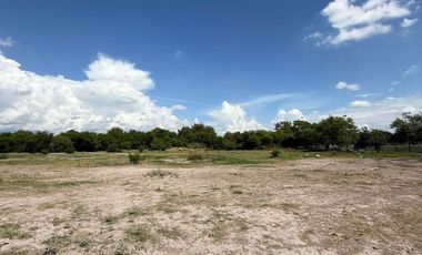 Terreno comercial en VENTA o en RENTA en Av. Concordia, Apodaca