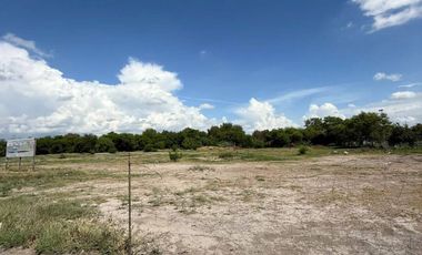 Terreno comercial en VENTA o en RENTA en Av. Concordia, Apodaca