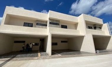 Casa en venta en Mérida, Yucatán, Privada Unno Temozón