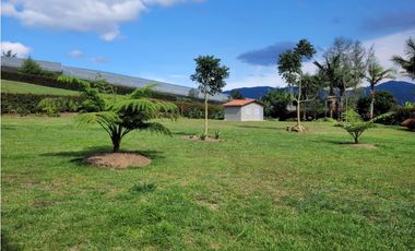 Venta de Lote Ubicado en Unidad Cerrada en la Ceja