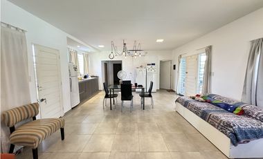 Casa quinta con pileta, La Martina, Puerto Tirol
