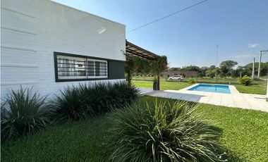 Casa quinta con pileta, La Martina, Puerto Tirol