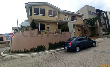 Casa duplex en venta en Cumbres de los Ceibos Guayaquil norte MaxB