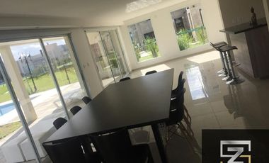 Casa en alquiler en La Horqueta de Echeverría Canning