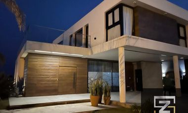 Casa en alquiler de 3 dormitorios  en Barrio Privado Terralagos