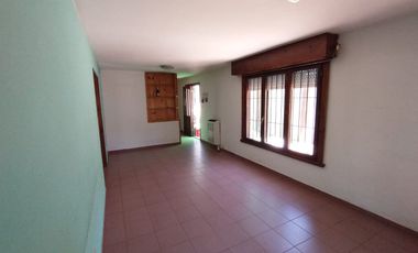 CASA TRES AMBIENTES