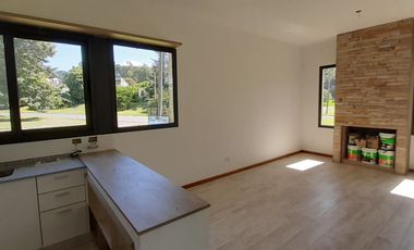 RETASADO -  CHALET DE DISEÑO A ESTRENAR ZONA CAPILLA - SIERRA DE LOS PADRES.
