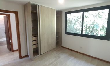 RETASADO -  CHALET DE DISEÑO A ESTRENAR ZONA CAPILLA - SIERRA DE LOS PADRES.