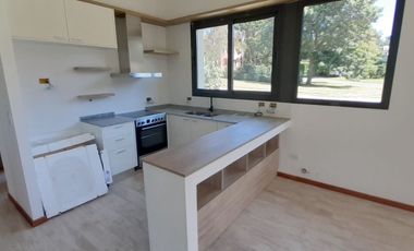RETASADO -  CHALET DE DISEÑO A ESTRENAR ZONA CAPILLA - SIERRA DE LOS PADRES.