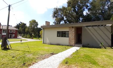RETASADO -  CHALET DE DISEÑO A ESTRENAR ZONA CAPILLA - SIERRA DE LOS PADRES.