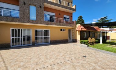 Casa en venta de 3 dormitorios c/ cochera en Villa Celina