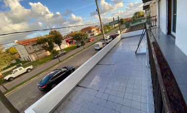 Chalet en venta de 3 dormitorios c/ cochera en Miramar