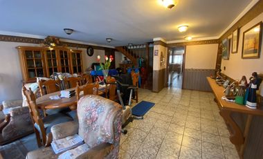 Chalet en venta de 3 dormitorios c/ cochera en Miramar