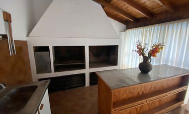 Chalet en venta de 3 dormitorios c/ cochera en Miramar