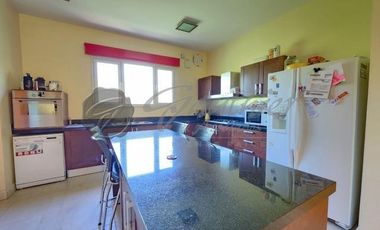 Casa En Alquiler La Reserva Cardales doble terreno parquizado Lujo Elegancia