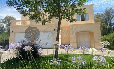 Casa En Alquiler La Reserva Cardales doble terreno parquizado Lujo Elegancia