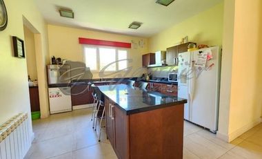 Casa En Alquiler La Reserva Cardales doble terreno parquizado Lujo Elegancia