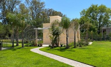 Casa En Alquiler La Reserva Cardales doble terreno parquizado Lujo Elegancia