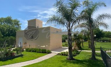 Casa En Alquiler La Reserva Cardales doble terreno parquizado Lujo Elegancia