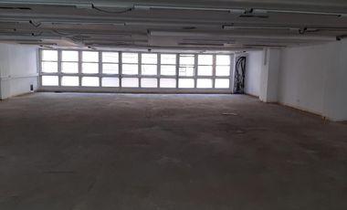 Alquiler Oficina, planta libre De 412 m2, con 2 cocheras