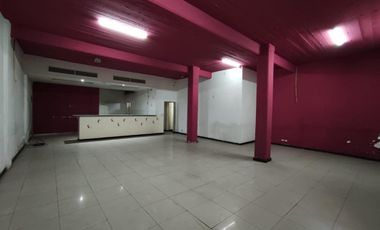 Excelente Local  9 Mts De Frente Apto Gastronómico!!!