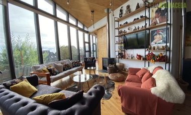 Casa en Venta en Playa Hermosa, moderna casa con acceso a la playa y gran vista